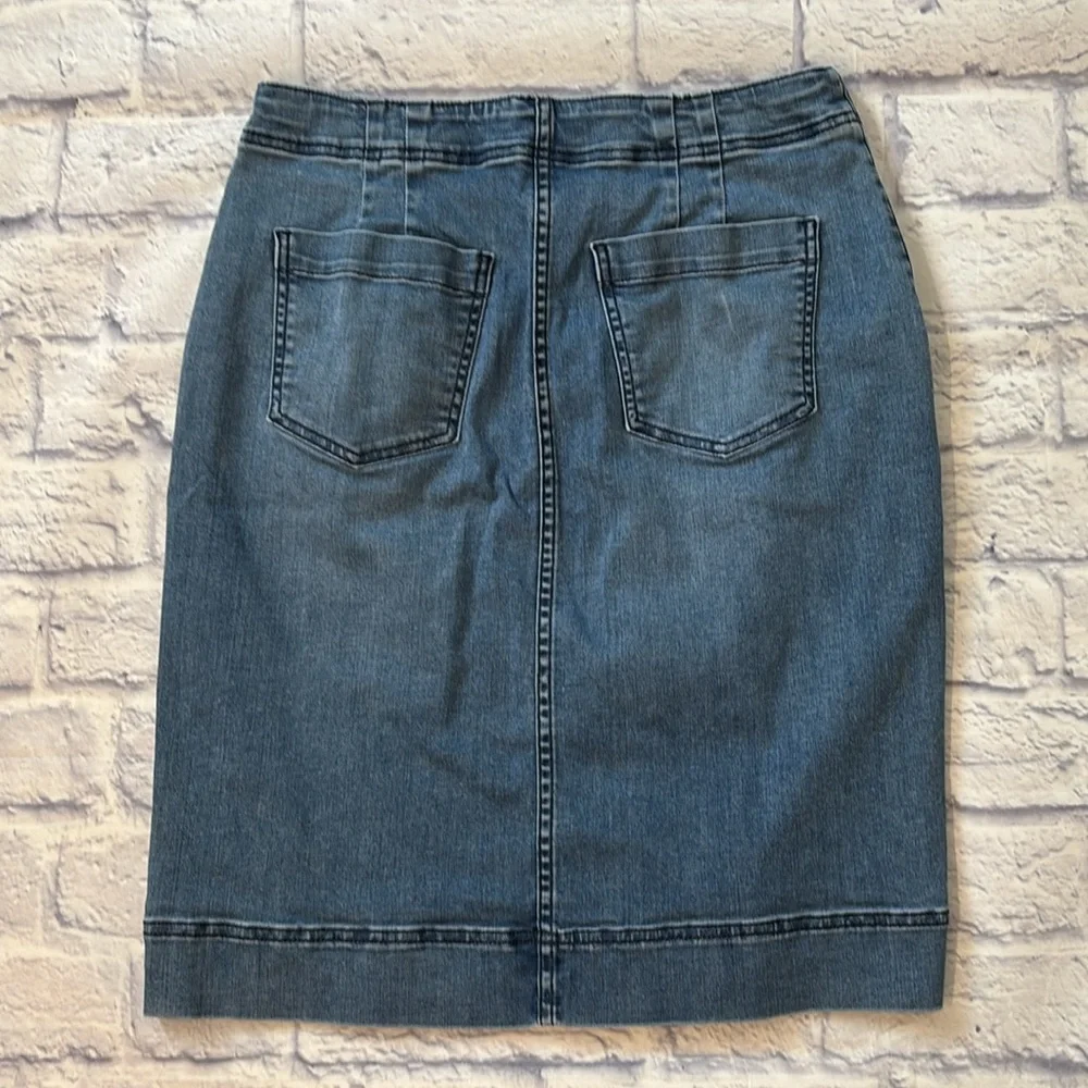 Talbots Denim Pencil Jean Skirt Medium Wash Blue Denim 21 Inch Length Size 4
